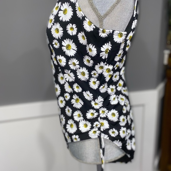 ASHLEY GRAHAM A-LIST PLUNGE ONE PIECE SWIMSUIT - Picture 4 of 9